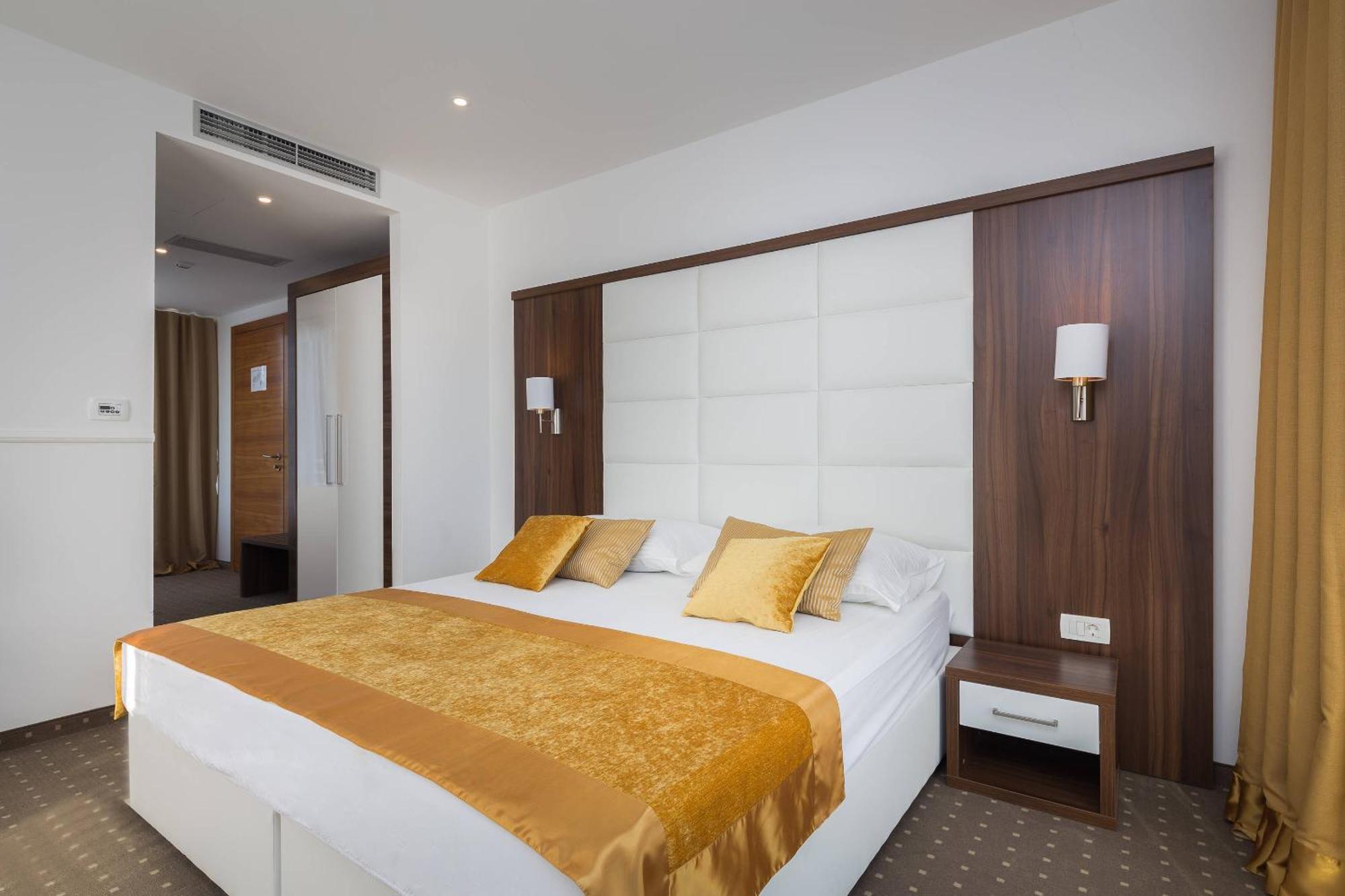 Hotel Perla Rogoznica  Exteriér fotografie