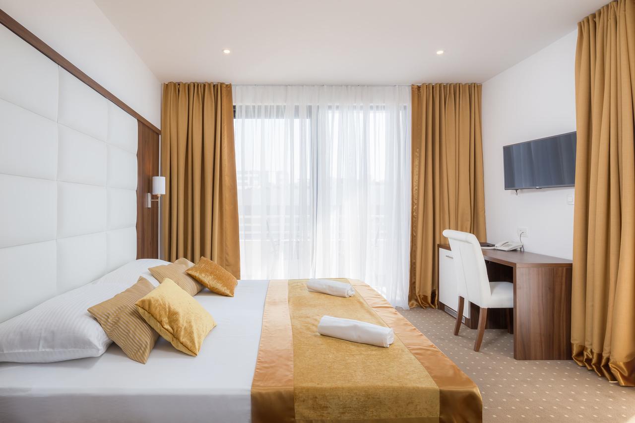 Hotel Perla Rogoznica  Exteriér fotografie